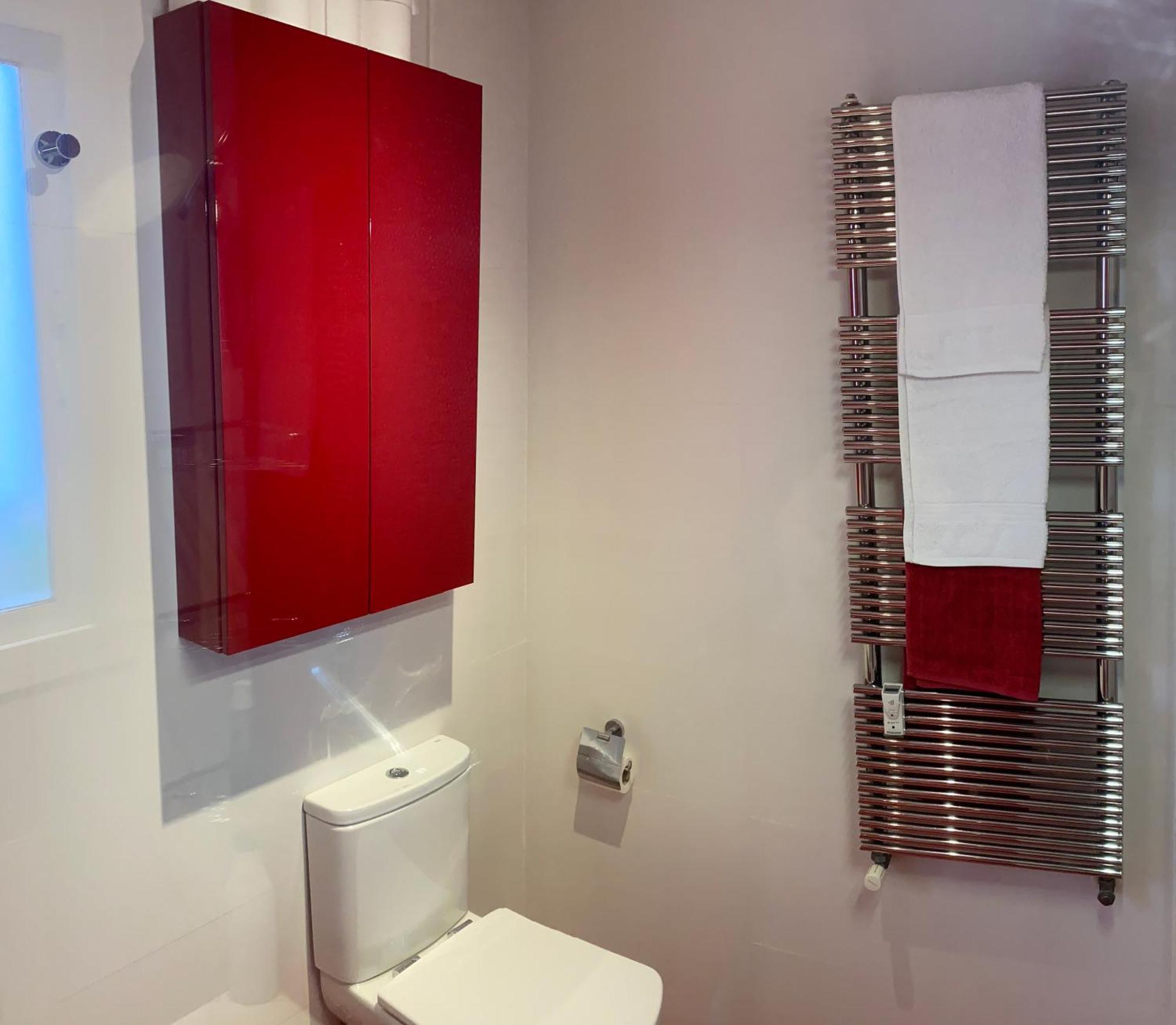 Comoda Habitacion Doble Cerca De Los Lugares Emblematicos De マドリード エクステリア 写真