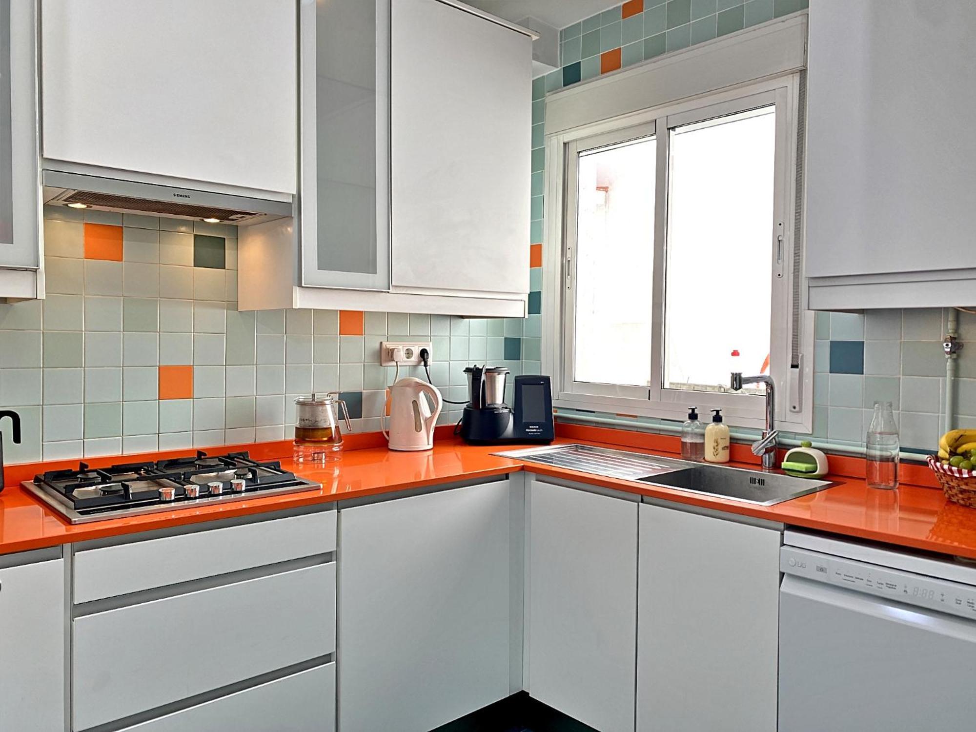 Comoda Habitacion Doble Cerca De Los Lugares Emblematicos De マドリード エクステリア 写真